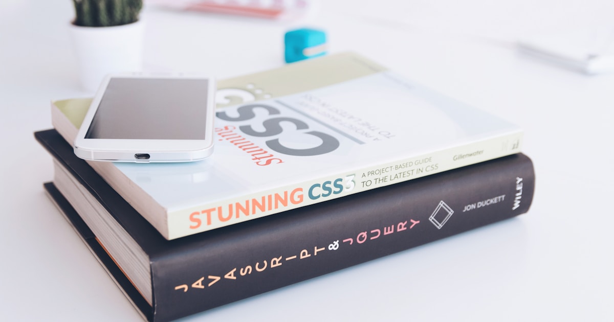 Современный CSS: Grid, Flexbox, анимации и Tailwind